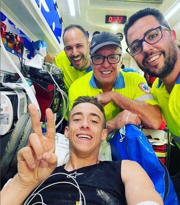 Acosta, en la ambulancia desde Murcia a Barcelona.