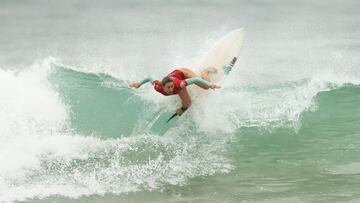 Nikki van Dijk destaca en el Sídney Surf Pro