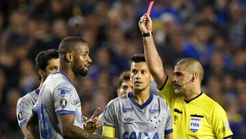 El central podr&aacute; disputar el duelo de vuelta de los cuartos de final de la Copa Libertadores despu&eacute;s de que la Confederaci&oacute;n haya anulado la expulsi&oacute;n.