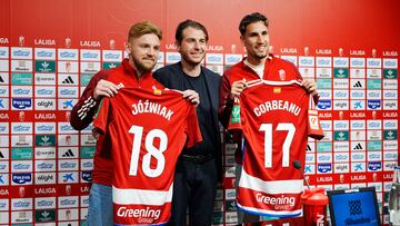 Matteo Tognozzi, el día en que presentó a Jozwiak y Corbeanu.