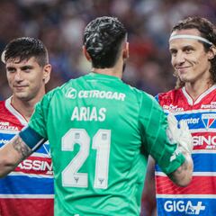 Fortaleza llega en crisis al partido con Colo Colo: “Los jugadores necesitan...”