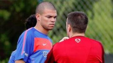 Pepe sufre una faringitis, pero no debería tener problemas para jugar ante Dinamarca