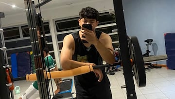 “Al ver compañeros debutar a tan corta edad en el fútbol chileno, me motiva a que mañana me toque a mí”