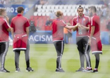 Gareth Bale antes de comenzar el partido en el estadio Parc Des Princes.