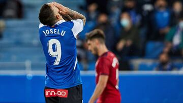Joselu se lamenta de una ocasión
