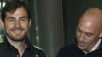 Villar, Casillas y Rubiales, en Amsterdam.