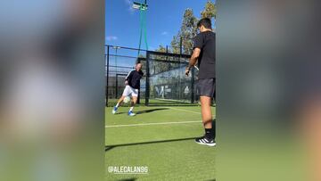 Primero fue p¨¢del y hoy ha sido f¨²tbol: el v¨ªdeo viral de Zidane y Ale Gal¨¢n dando toques...