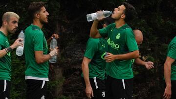 Urge la salida de Villapalos tras la llegada de Domínguez y Manu Justo