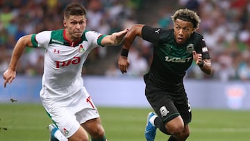 KRASNODAR, RUSSIA - AUGUST 24: Tonny Vilhena (R) of FC Krasnodar vies for the ball with Rifat Zhemaletdinov of FC Lokomotiv Moscow during the Russian Premier League match between FC Krasnodar v FC Lokomotiv Moscow at Krasnodar Stadium on August 24, 2019 i