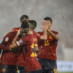 Tbilisi (Georgia), 08/09/2023.- Players of Spain celebrate after scoring during the UEFA Euro 2024 qualifying Group A soccer match between Georgia and Spain, in Tbilisi, Georgia, 08 September 2023. (España) EFE/EPA/DAVID MDZINARISHVILI