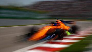 El McLaren se difumina en Montreal.