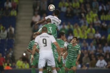 Varane marca el 0-1.