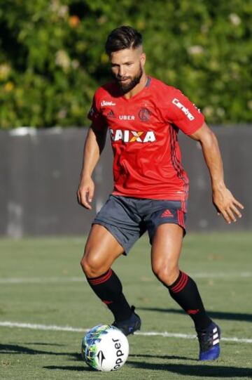 Orlando Berrío hace primera práctica con el Flamengo
