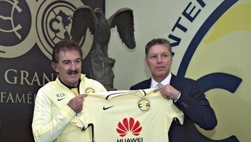 Ricardo La Volpe ganó su quinto partido de debut en Liga MX