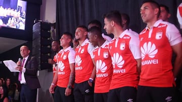 Santa Fe presenta la plantilla II-2018: "Vamos a pelear todo"