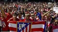 Sólo 100 aficionados acompañan al equipo