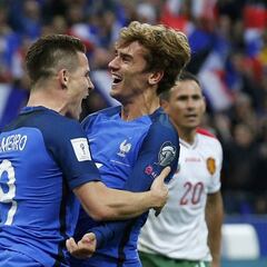 Gameiro y Griezmann al mando de la goleada de Francia