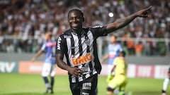 Yimmi Char&aacute; celebrando un gol con con Atl&eacute;tico Mineiro.