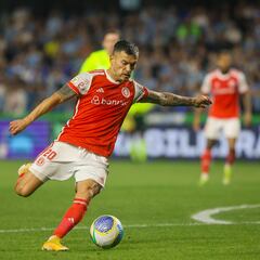 El hombre clave en el posible regreso de Charles Aránguiz a la U