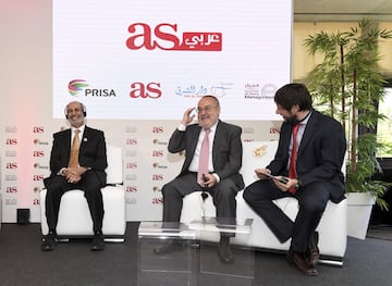 Abdul Latif Bin Abdullah Al Mahmoud (CEO de Dar Al Sharq) y Alfredo Relaño (Director de As) durante la presentación. 