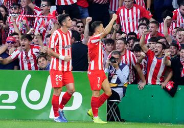 Gaspar Campos mantuvo las esperanzas del Sporting de sacar algo positivo de El Sardinero. El centrocampista está en modo goleador y anotó un doblete (lleva tres goles en los últimos dos partidos). En el primero, remató un pase de la muerte; y en el segundo, conectó un buen cabezazo.