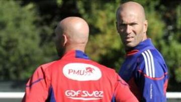 Zidane pone su experiencia al servicio de los 'bleus'