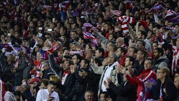 Aficionados del Atlético en la grada.