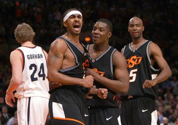 En la temporada 2009-10, JamesOn Curry firm¨® un contrato de diez d¨ªas con los Clippers. Su ¨²nico tiempo en pista fue el 25 de enero de 2010, contra los Celtics. En el tramo final, con el partido resuelto, jug¨® un poquito menos de cuatro segundos. No tuvo m¨¢s oportunidades en la NBA. N¨²mero 51 en el draft de 2007, acab¨® siendo un trotamundos que jug¨® al baloncesto en Francia, Italia, Venezuela¡