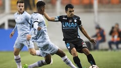 Futbol, Deportes Iquique vs Gremio,
 Copa Libertadores 2017.
 El jugador de Deportes Iquique Misael Davila, disputa  el balon contra Michael de Gremio durante el partido de Copa Libertadores disputado en el estadio Zorros del desierto Calama, Chile.
 03/05/2017
 Cristian Rudolffi/Photosport******
 
 Football, Deportes Iquique vs Gremio,
 Copa Libertadores Championship 2017.
 Deportes Iquique&#039;s player Misael Davila, battles the ball against Michael of Gremio during the match of the  Copa Libertadores Championship at Zorros del desierto stadium Calama, Chile.
 
 03/05/2017
 Cristian Rudolffi/Photosport