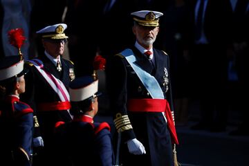 Felipe VI de España durante el desfile del 12 de octubre de las Fuerzas Armadas.