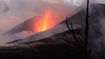 Un escenario de película: la intensa actividad del volcán y el ruido ensordecedor del viento