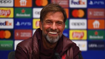 AMSTERDAM, NETHERLANDS - OCTOBER 25: (THE SUN OUT. THE SUN ON SUNDAY OUT) Jurgen Klopp manager of Liverpool at the Press Conference ahead of their UEFA Champions League group A match against AFC Ajax at Johan Cruyff Arena on October 25, 2022 in Amsterdam, Netherlands. (Photo by John Powell/Liverpool FC via Getty Images)