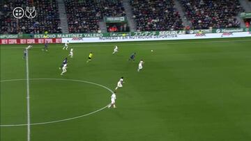 Muchos han puesto el grito en el cielo por esto: escuchen cómo sonó el gol de Hazard en Elche...