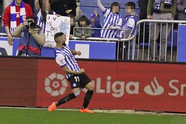 El Alavés sigue aprovechando del gran momento que vive Luis Rioja. El centrocampista disputó ante el Ibiza su partido más completo desde que comenzó la temporada, con un gol de jugada, uno de falta y otro de penalti; para completar un hat-trick. Lleva seis goles en los últimos cinco partidos.
