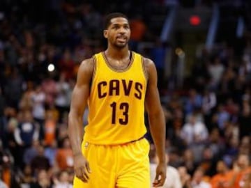 El máximo reboteador de los últimos playoffs de la NBA no jugará el FIBA Américas por estar negociando su fichaje con los Raptors de Toronto. Thompson llegó a las finales de la NBA con los Cavs de LeBron James.