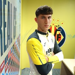 Tranquilidad en el Villarreal con los 30 millones de cláusula de Pau Navarro