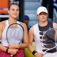 Una Swiatek con sed de revancha amenaza a la ‘reina’ Sabalenka