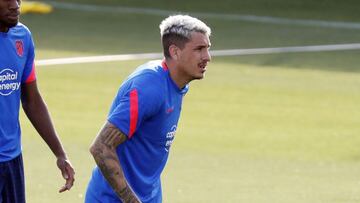 Giménez, en un entrenamiento del Atlético.