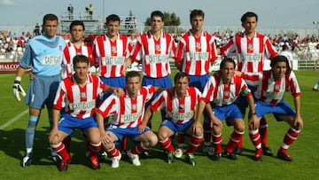 Once del Atl&eacute;tico B contra el Sevilla B en el playoff de ascenso a Segunda (2004): Lled&oacute;, Molinero, Toch&eacute;, Arizmendi, Albarr&aacute;n, Fabios; abajo Gabi, Man&eacute;, Iv&aacute;n Romero, Carlos y Curro Vacas.