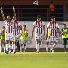 Necaxa derrotó al Atlante en el Clásico y está en la final