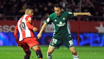 El jugador mexicano jugó los 90 minutos del triunfo del Real Betis ante el Girona. La anotación fue obra de Lorén Morón en la primera mitad.
