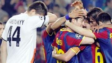 <strong>EL BARCELONA ACARICIA LAS SEMIFINALES.</strong>