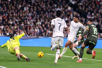 Bellingham marc¨® el tercer gol as¨ª.