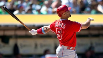 $240 millones por 10 años con los Angels en 2012 