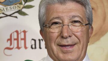 Cerezo, al despiste: “¿Costa? Ya se sabe que no podemos fichar…”