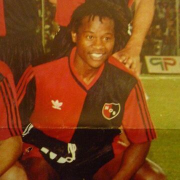 (Malawi/Newell’s Old Boys) 