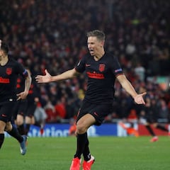 La camiseta de Llorente en Anfield recauda 8.100 euros contra el coronavirus