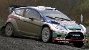 Jari Matti Latvala adelanta a Sebastian Loeb