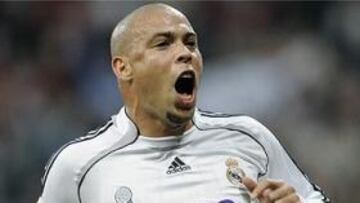 <B>GOL.</B> La salida de Ronaldo revitalizó al Madrid en ataque. Consiguió el primer gol y abrió el camino de la remontada.