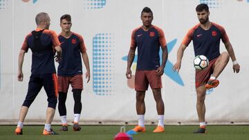 El Barça se lleva una camiseta del doblete por si hay alirón